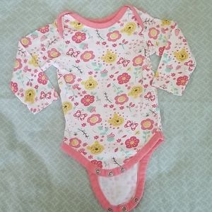 Baby girl 0-3 month Winnie The Pooh bodysuit